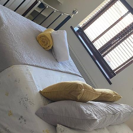 Meadowview Cottage, Garden View Кембърн Екстериор снимка